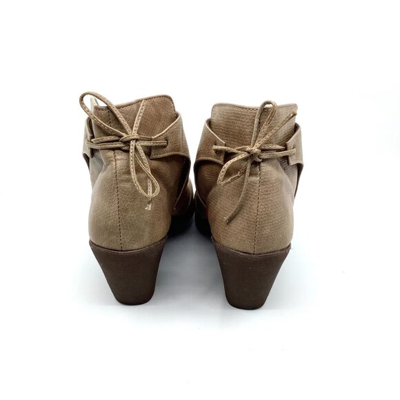 Beige Ankle Leather Boots - Picture 6 of 8